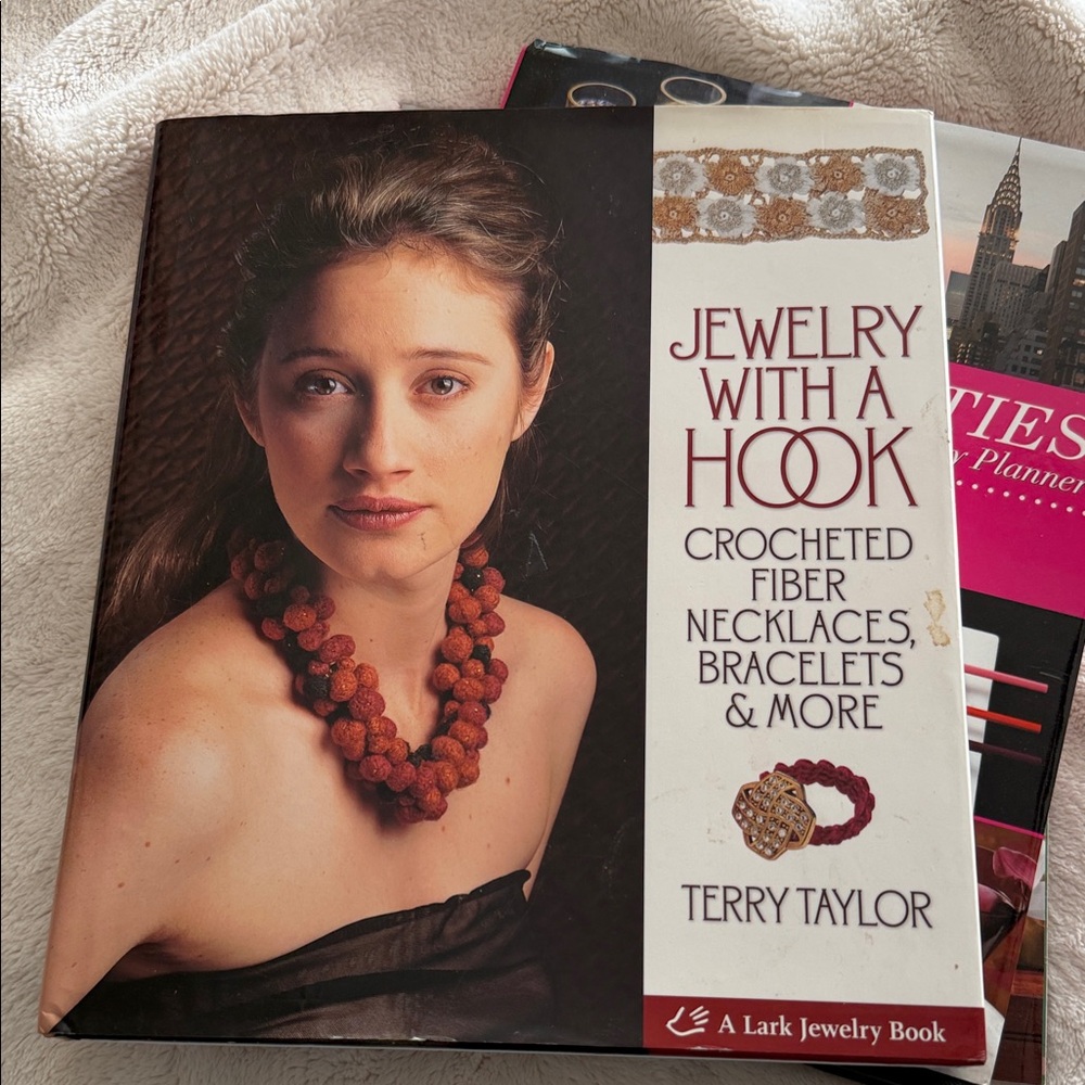 instructional book of Crocheted Fiber Necklaces bracelets earrings